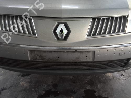 Used Front bumper RENAULT VEL SATIS (BJ0_) 2.0 16V Turbo (BJ0K) (163 hp) 31363960