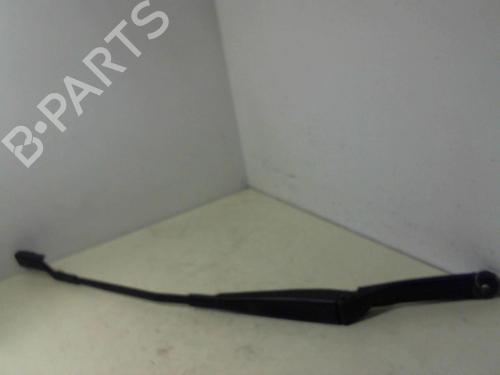Used Front windshield wiper arm PEUGEOT 308 I (4A_, 4C_) 1.6 HDi (90 hp) 20940114