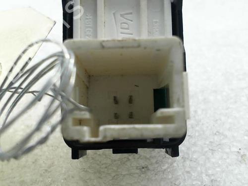 Right front window switch CITROËN C3 III (SX) 1.2 PureTech 82 | BP20944556I26 - Image 2