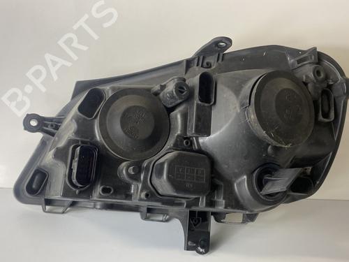 Right headlight VW POLO IV (9N_, 9A_) 1.4 TDI | BP22027955C29