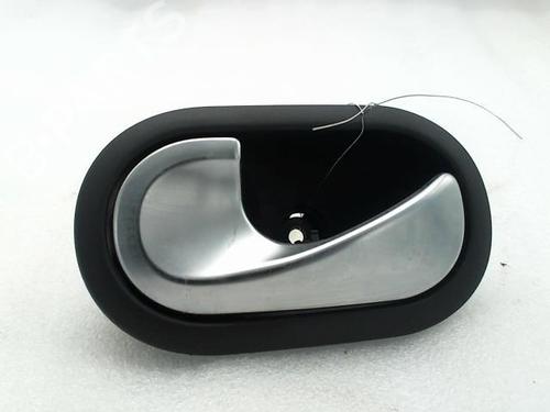 Used Rear left interior door handle Rear left interior door handle RENAULT TWINGO III (BCM_, BCA_) 1.0 SCe 70 (71 hp) 20952243 20952243