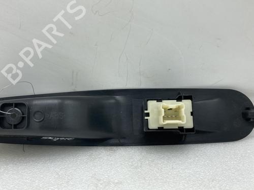 Used Right front window switch Right front window switch RENAULT ZOE (BFM_) ZOE (BFMD) (109 hp) 22026905 22026905