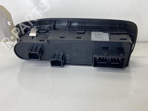 Left front window switch PEUGEOT 2008 I (CU_) 1.2 THP 130 / PureTech 130 | BP23790503I27