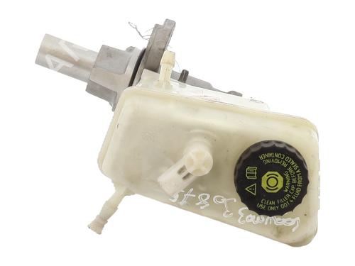 Used Brake master cylinder RENAULT LAGUNA III (BT0/1) 1.5 dCi (BT00, BT0A, BT0T, BT1J) (110 hp) 25888883