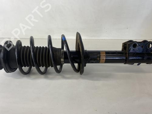 Venstre fortil støddæmper TOYOTA YARIS (_P9_) 1.3 VVT-i (SCP90_, SCP90R) (87 hp) 22029797