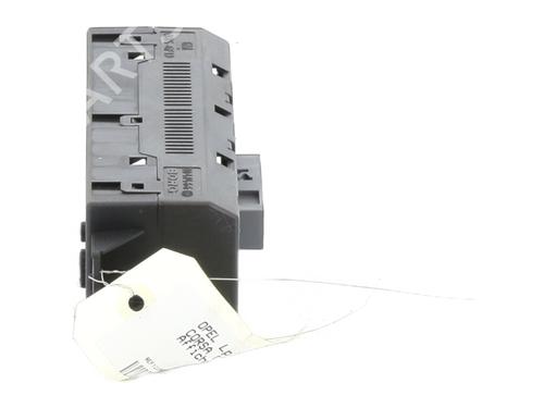 display-monitor-opel-corsa-c-x01-2000-2001-2002-2003-2004-2005-2006-2007-2008-2009-30634621 main image