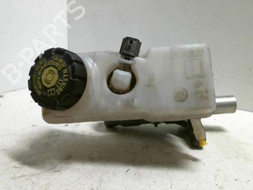 Used Brake master cylinder DACIA DUSTER (HS_) 1.5 dCi (109 hp) 20951656