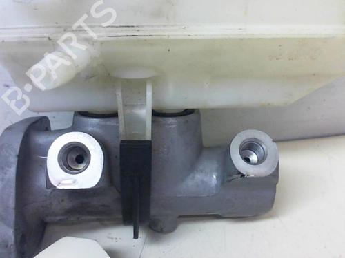 Used Brake master cylinder Brake master cylinder 20967605 20967605