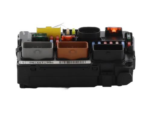 Used Fuse box Fuse box 33827909 33827909