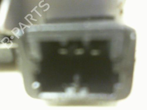 Plafonier Plafonier ALFA ROMEO 166 (936_) 2.4 JTD (936AXA00, 936A3B00) (150 hp) 20958415 20958415