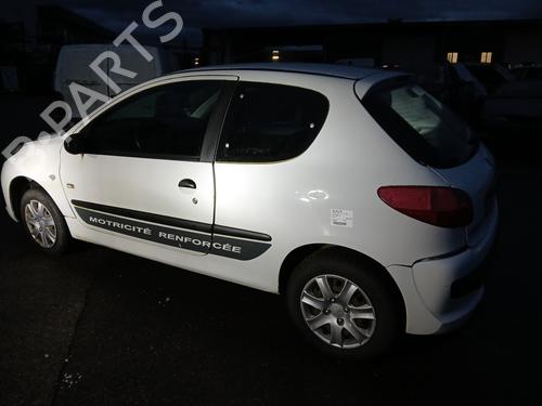 Used Parts PEUGEOT 206+ (2L_, 2M_) 1.4 HDi eco 70 (68 hp) 4439382