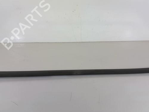 Used Door moulding trim FORD FIESTA V (JH_, JD_) 1.3 (69 hp) 20953453