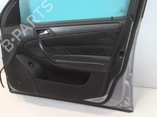 Right front door MERCEDES-BENZ C-CLASS (W203) C 270 CDI (203.016) | BP22023481C3 
