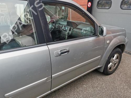 Dør høyre foran NISSAN X-TRAIL I (T30) 2.2 dCi 4x4 | BP20940395C3