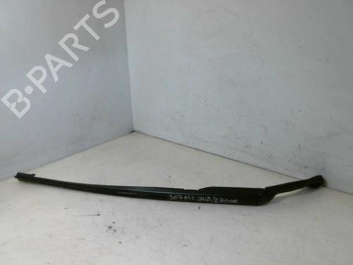 Used Front windshield wiper arm PEUGEOT 307 (3A/C) 1.6 16V (109 hp) 20948097