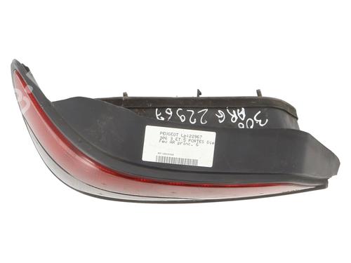 Left taillight PEUGEOT 306 Hatchback (7A, 7C, N3, N5) 1.9 DT | BP22020761C34