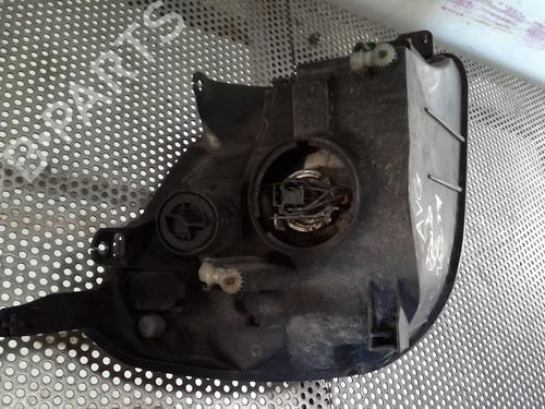 Left headlight FORD FIESTA V (JH_, JD_) 1.4 TDCi | BP20969573C28 