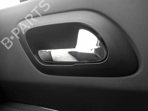 Høyre foran invendig håndtak PEUGEOT 5008 (0U_, 0E_) 2.0 HDi 150 / BlueHDi 150 (150 hp) 20958587