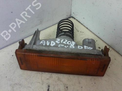 Used Right front indicator RENAULT RAPID Box Body/MPV (F40_, G40_) 1.9 D (F40R) (54 hp) 20967543