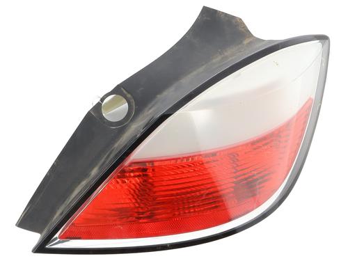 Right taillight OPEL ASTRA H (A04) 1.9 CDTI 16V (L48) | BP20954177C35 