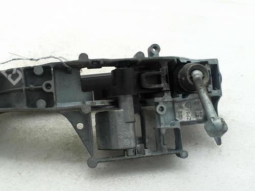 Used Front left exterior door handle Front left exterior door handle 20968347 20968347