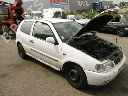 Front left door window VW POLO III (6N1) 64 1.9 D | BP20970403C18 