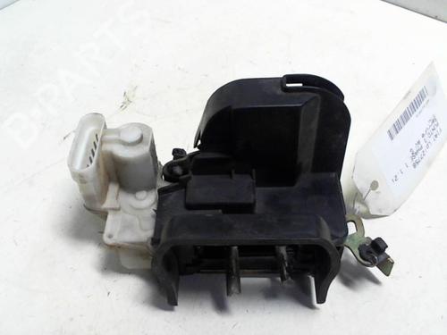 Used Front left lock FIAT PUNTO (176_) 60 1.2 (176AP, 176AR, 176AQ, 176BB) (60 hp) 20947125