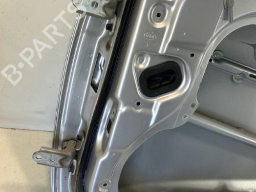 Right front door KIA CEE'D Hatchback (ED) 1.6 CRDi 90 | BP20950351C3 