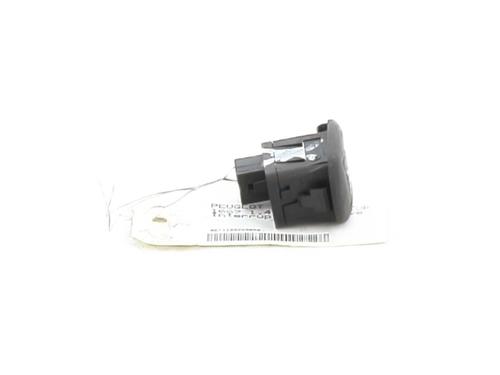 Right front window switch PEUGEOT 1007 (KM_) 1.4 HDi | BP30634481I26