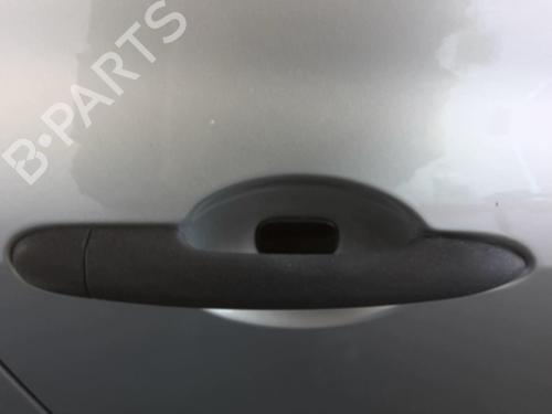 Used Front right exterior door handle RENAULT CLIO III (BR0/1, CR0/1) 1.5 dCi (C/BR0G, C/BR1G) (68 hp) 20972031