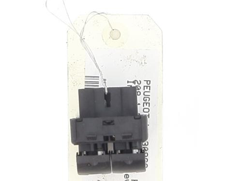 Left front window switch PEUGEOT 208 I (CA_, CC_) 1.4 HDi | BP24661938I27