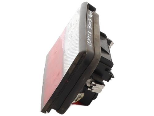 Left tailgate light CITROËN XANTIA (X1_, X2_) 1.8 i 16V | BP20973372C79