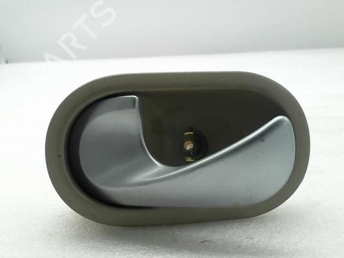 Venstre fortil invendig håndtag RENAULT MODUS / GRAND MODUS (F/JP0_) 1.5 dCi (FP0F, JP0F) (86 hp) 20956608