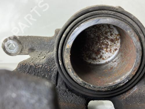 Used Right front brake caliper Right front brake caliper VW GOLF VII (5G1, BQ1, BE1, BE2) 1.6 TDI (115 hp) 23790639 23790639