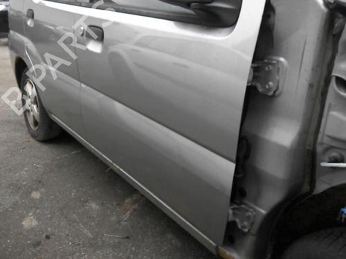 Used Right front door Right front door 22021212 22021212