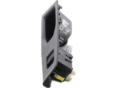 Left rear window switch TOYOTA YARIS (_P13_) 1.5 Hybrid (NHP130_, NHP130) | BP27191562I29