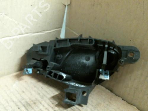 Used Rear right interior door handle Rear right interior door handle 20961598 20961598