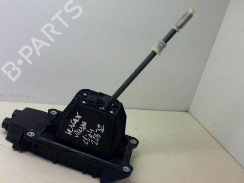 Used Gear lever RENAULT CLIO IV (BH_) 0.9 TCe 90 (BHNF, BHMA, BHMH, BHJK, BHJR) (90 hp) 20954750