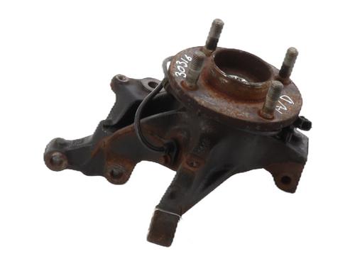 Used Left front steering knuckle FORD FIESTA VI (CB1, CCN) 1.0 EcoBoost (100 hp) 21671646
