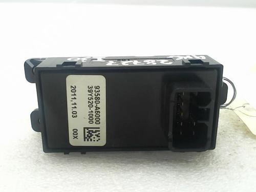 Used Left rear window switch HYUNDAI i30 (GD) 1.6 CRDi (128 hp) 20957084