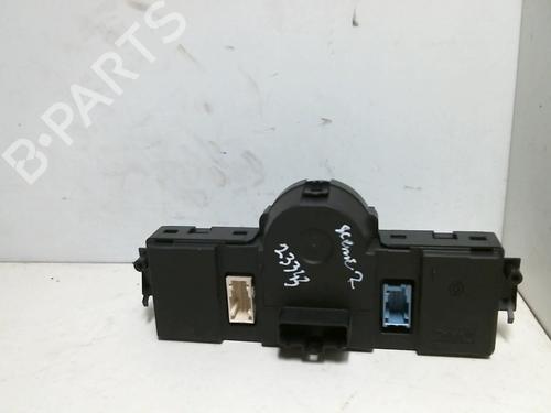 Used Climate control RENAULT SCÉNIC II (JM0/1_) 1.9 dCi (JM0G, JM12, JM1G, JM2C) (120 hp) 20942592