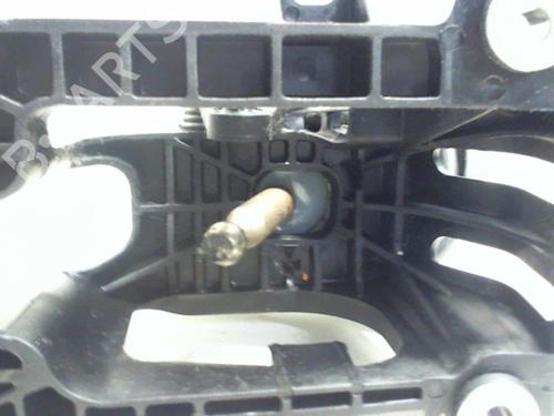 Used Gear lever Gear lever TOYOTA YARIS (_P9_) 1.4 D-4D (NLP90_, NLP90R) (90 hp) 20971812 20971812