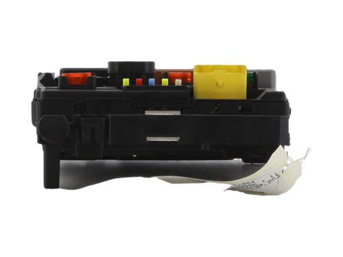 Fuse box CITROËN C3 Picasso (SH_) 1.4 VTi 95 (SH8FSC, SH8FP0, SH8FP6) | BP31052114E1 - Image 2