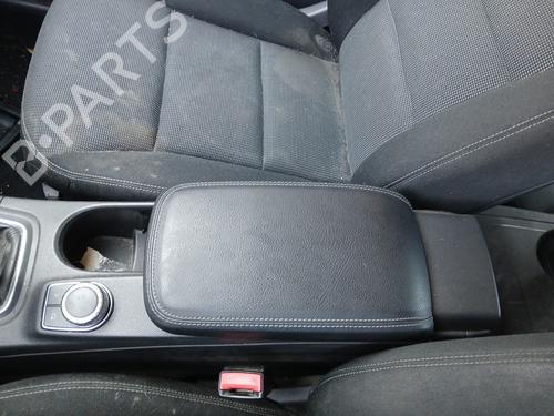 Used Armrest / Center console Armrest / Center console MERCEDES-BENZ B-CLASS Sports Tourer (W246, W242) B 180 CDI (246.200) (109 hp) 33459123 33459123