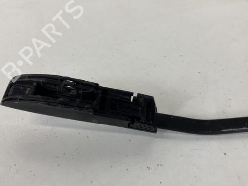 Used Front windshield wiper arm Front windshield wiper arm 20967745 20967745