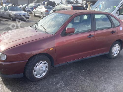 Right headlight SEAT CORDOBA (6K1, 6K2) 1.6 i | BP20947703C29 