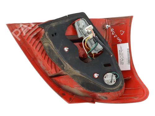 Right taillight TOYOTA YARIS (_P9_) 1.3 VVT-i (SCP90_, SCP90R) | BP22029816C35 