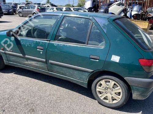Right headlight PEUGEOT 306 Hatchback (7A, 7C, N3, N5) 1.9 D | BP20950283C29 