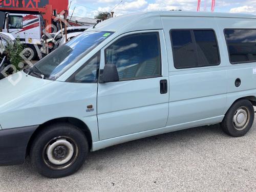 Left front indicator FIAT SCUDO Van (220_) 1.9 TD | BP22772041C32 