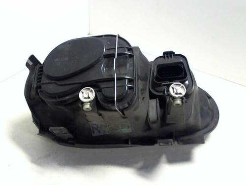 Right headlight VW GOLF IV (1J1) 1.9 TDI | BP20947472C29 